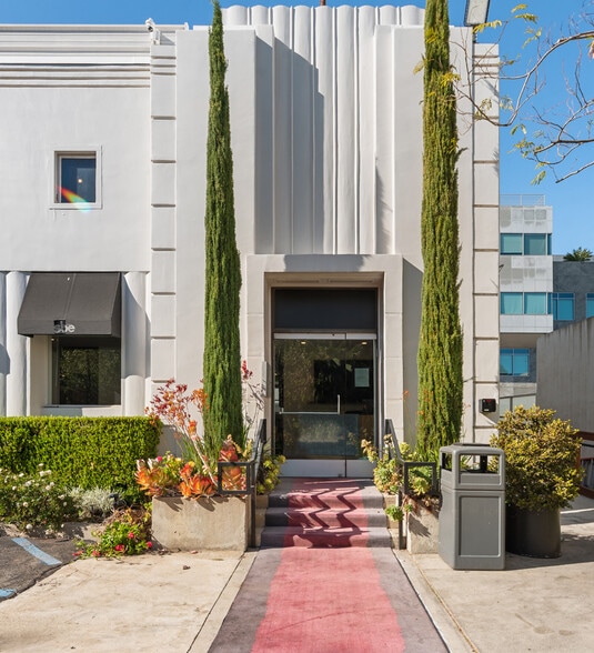 More Photos Of 9247 Alden Dr, Beverly Hills Office For Lease