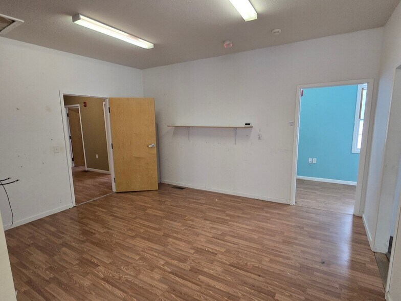 More Photos Of 45 Webster Commons Blvd, Webster Medical For Sale