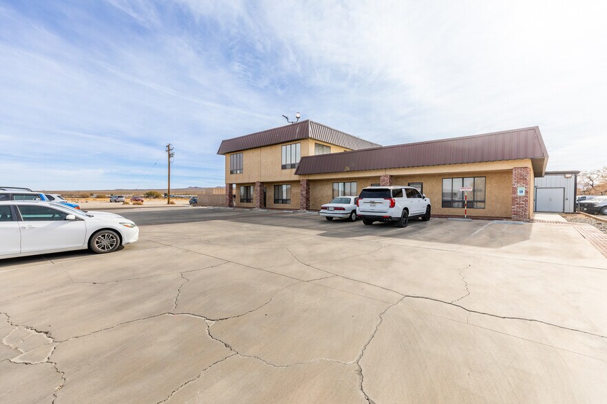 More Photos Of 1249 E Ridgecrest Blvd, Ridgecrest Office For Sale