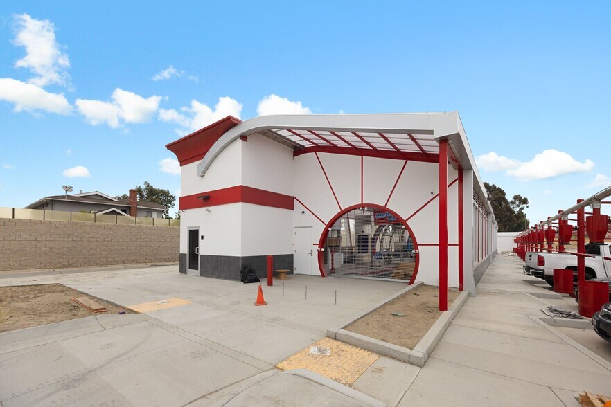 More Photos Of 2507 E Ball Rd, Anaheim Freestanding For Sale