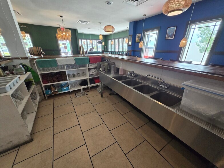 More Photos Of 406 W Abram St, Arlington Restaurant For Sale