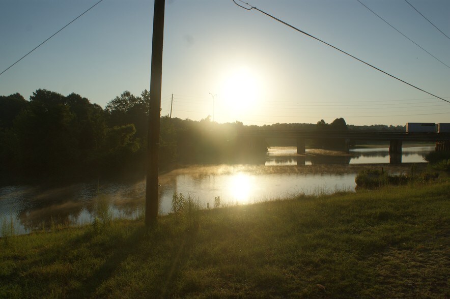 More Photos Of 1010 N Eufaula Ave, Eufaula Hotel For Sale