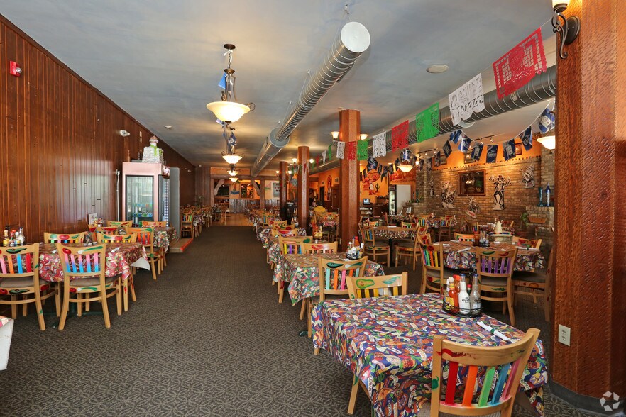 More Photos Of 153-157 E Wisconsin Ave, Oconomowoc Restaurant For Sale