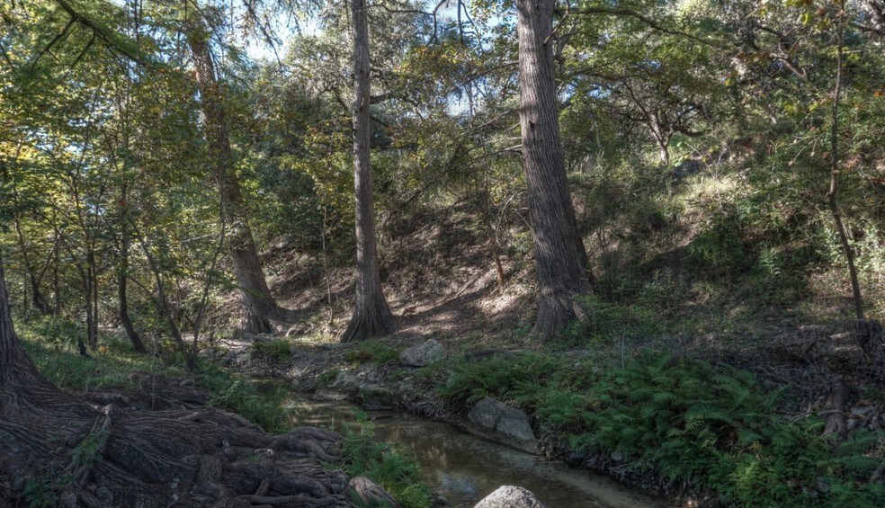 More Photos Of 7070 S US Highway 83, Concan Hotel For Sale