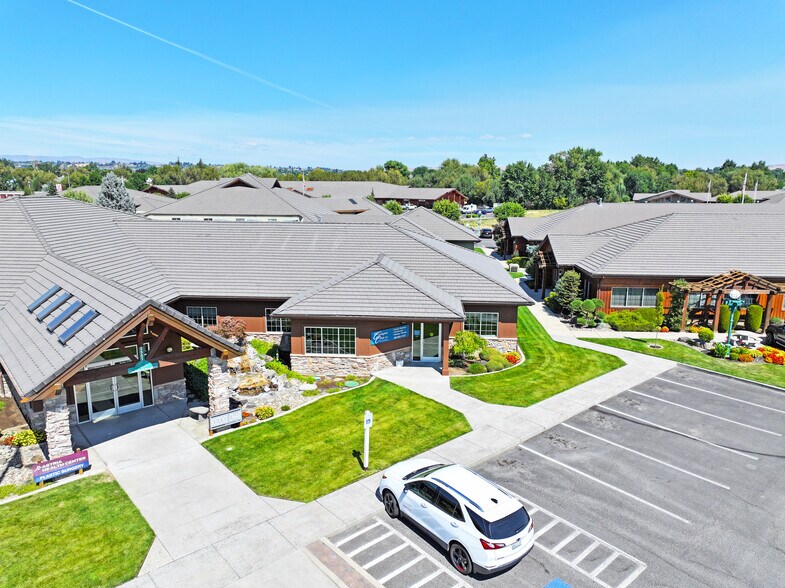 More Photos Of 3907 Creekside Loop, Yakima Office For Lease