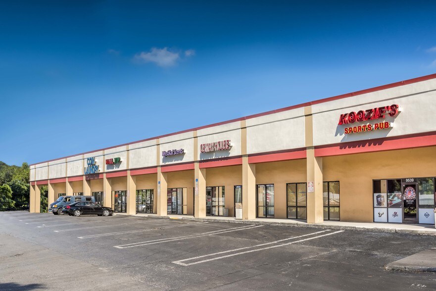 More Photos Of 9501-9555 E Fowler Ave, Thonotosassa Unknown For Lease