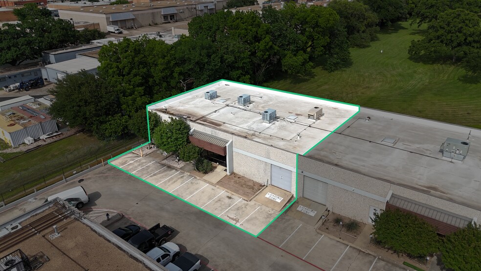 Primary Photo Of 10606 Shady Trl, Dallas Industrial For Sale
