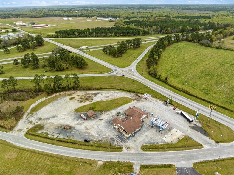 More Photos Of 1674 Wisacky Hwy, Bishopville Truck Stop For Sale