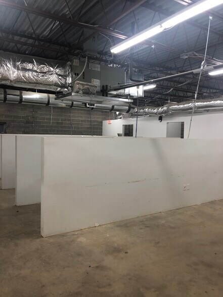 More Photos Of 615 Stadium Dr, Arlington Light Distribution For Sale