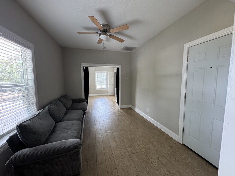 More Photos Of 3720 Sockwell Blvd, Greenville Apartments For Sale