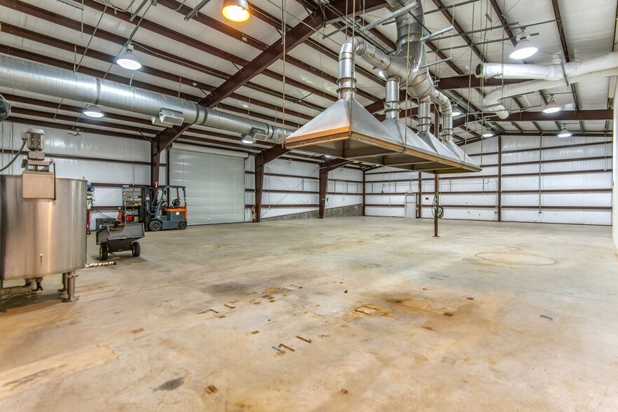 More Photos Of 13939 Old Texaco Rd, Conroe Industrial For Sale