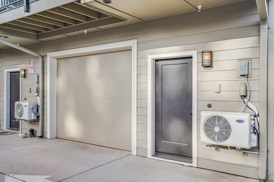 More Photos Of 22415 SW Pine St, Sherwood Flex For Sale