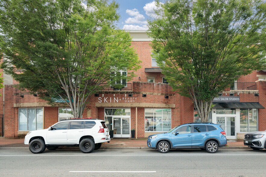 Primary Photo Of 1919-1921 W Cary St, Richmond Storefront Retail Residential For Lease