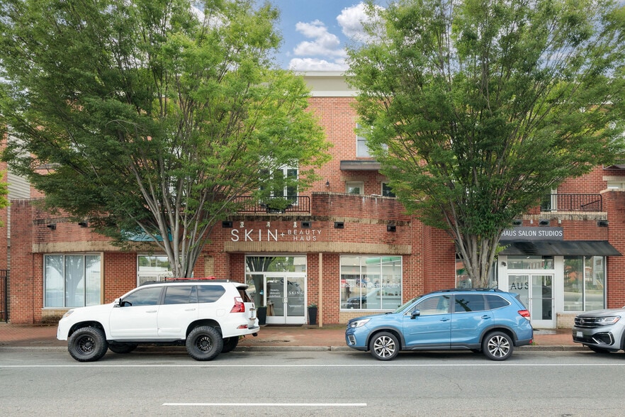 Primary Photo Of 1919-1921 W Cary St, Richmond Storefront Retail Residential For Sale