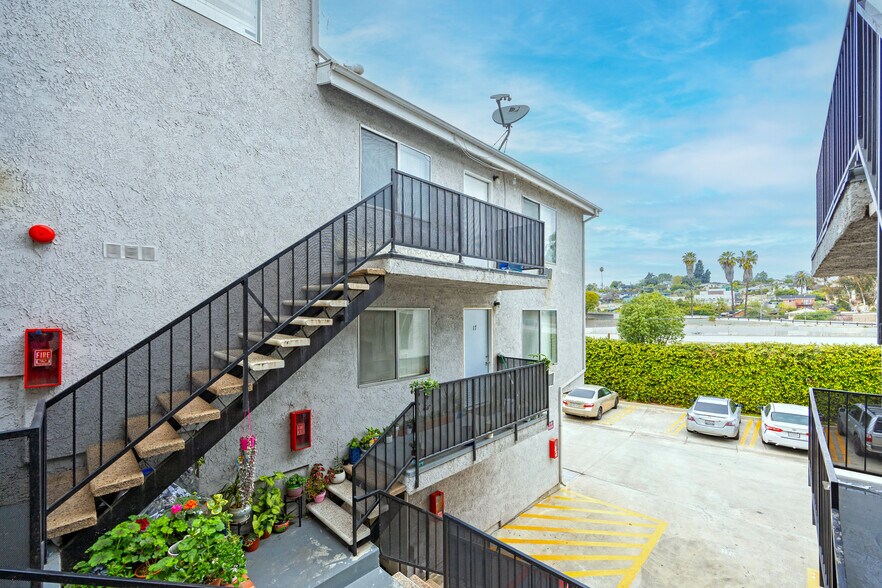 More Photos Of 2649 Marengo St, Los Angeles Apartments For Sale