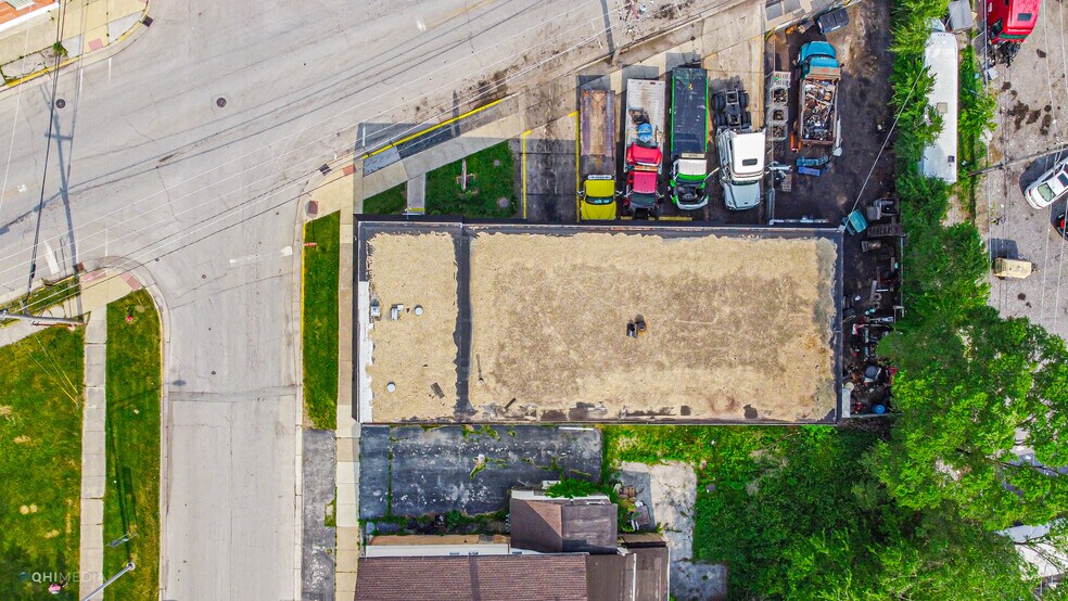 More Photos Of 15500 Vincennes Rd, Phoenix Auto Repair For Sale