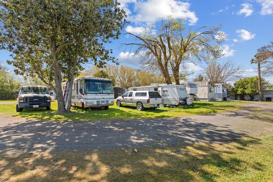 More Photos Of 711 W Brannan Island Rd, Isleton Trailer Camper Park For Sale