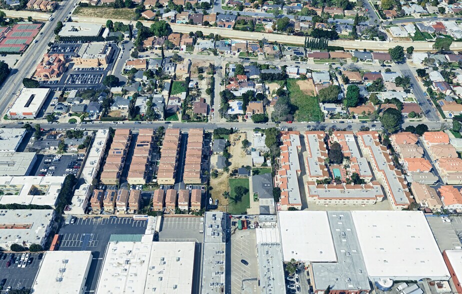 Primary Photo Of 6904 De Celis Pl, Van Nuys Land For Sale