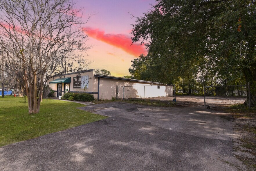 Primary Photo Of 3429 N Liberty St, Jacksonville Light Distribution For Lease