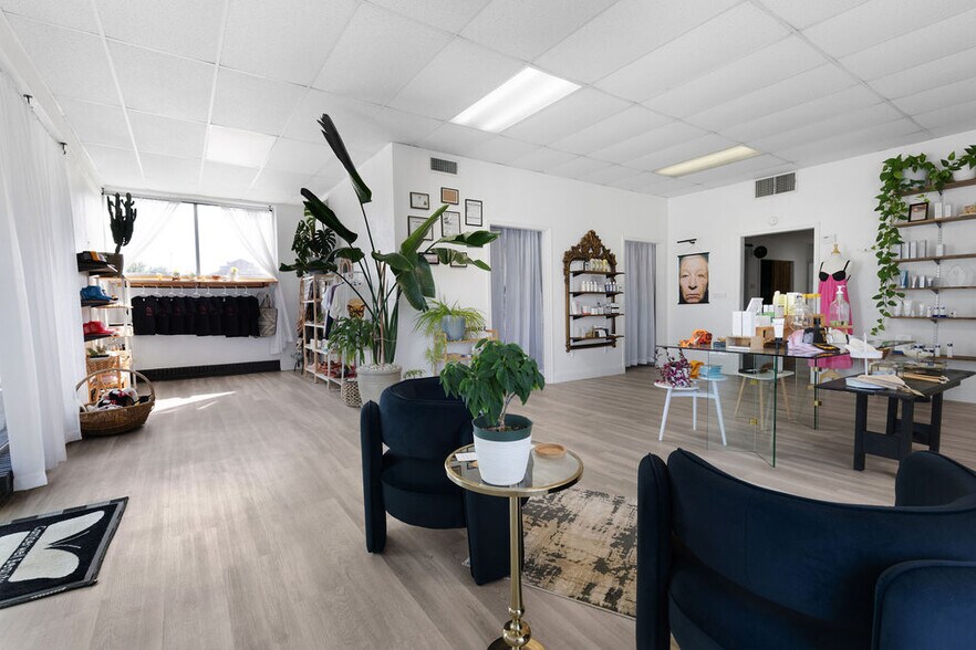 More Photos Of 1104 11th St, Wichita Falls Storefront Retail Office For Sale