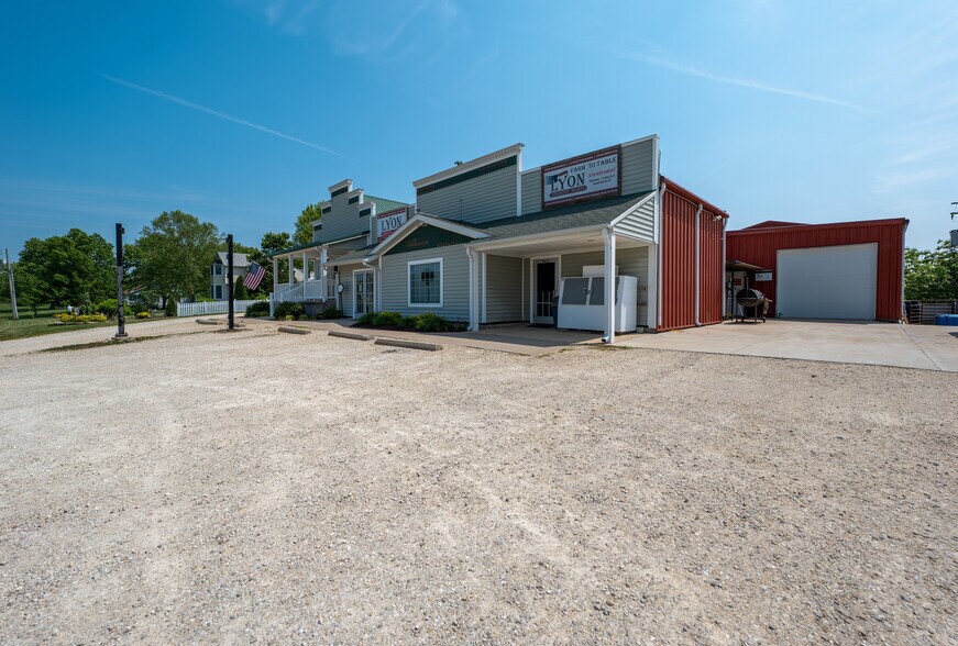 More Photos Of 4634 Highway 185, New Haven Freestanding For Sale