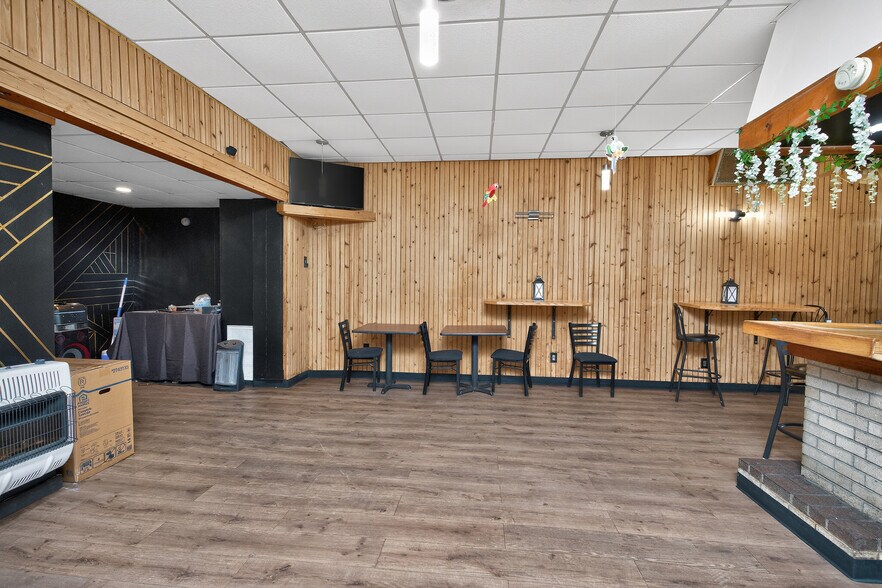 More Photos Of 427 S Pearl St, Albany Storefront Retail Residential For Sale