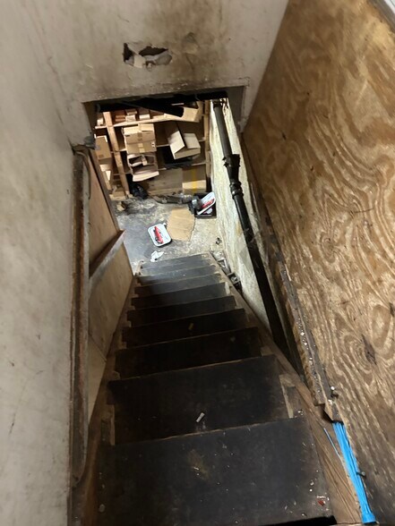 More Photos Of 5420-5428 Myrtle Ave, Ridgewood Storefront For Lease