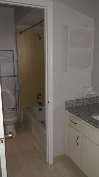 More Photos Of 323 S King Ave, Pine Mountain Apartments For Sale