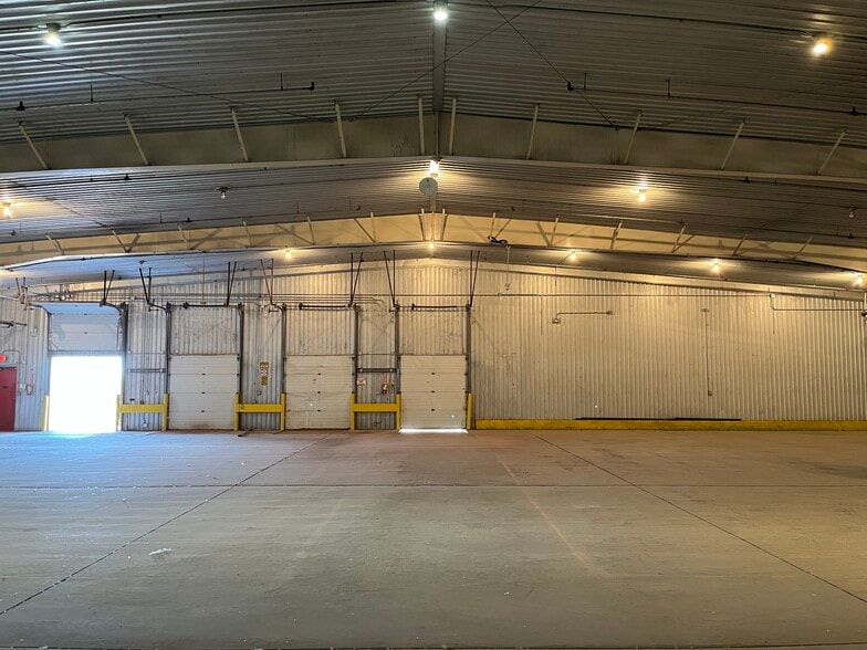 More Photos Of 9615 Broadway Blvd SW, Albuquerque Warehouse For Sale
