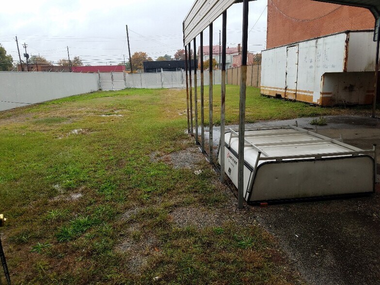 More Photos Of 1212 Broad St, Augusta Storefront Retail Residential For Sale