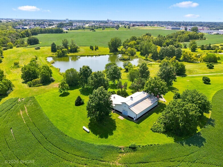 More Photos Of 2608 N Jefferson Way, Indianola Land For Sale
