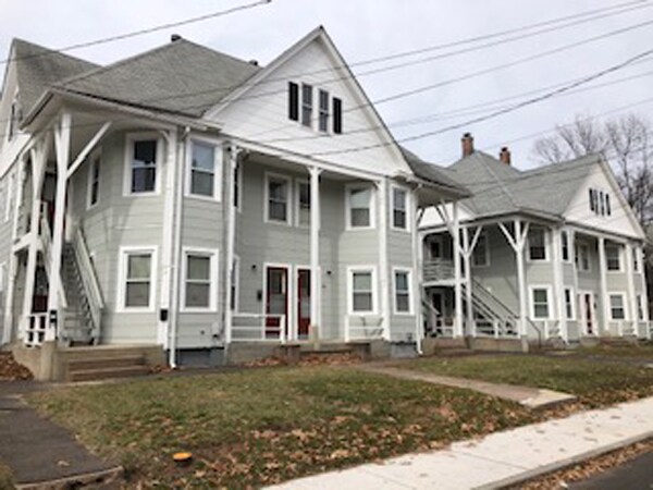 More Photos Of 12-20 Knox St Ct, Manchester Apartments For Sale