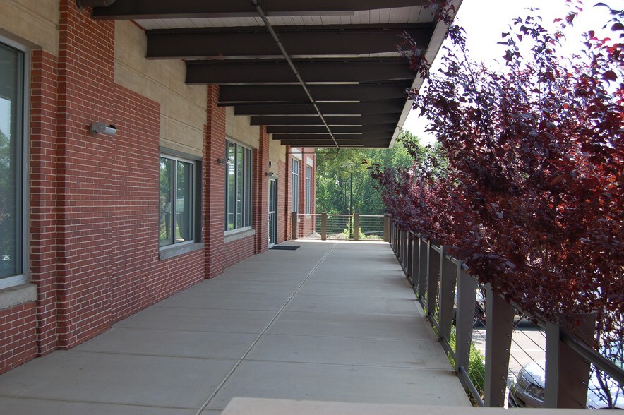 More Photos Of 2459 Wilkinson Blvd, Charlotte Loft Creative Space For Lease