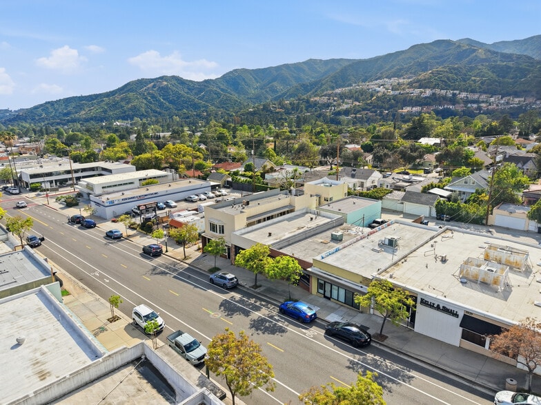 More Photos Of 3521 Ocean View Blvd, Glendale General Retail For Sale