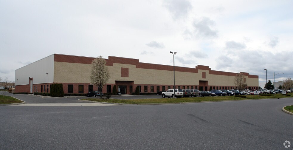 More Photos Of 20 Twinbridge Dr, Pennsauken Warehouse For Lease