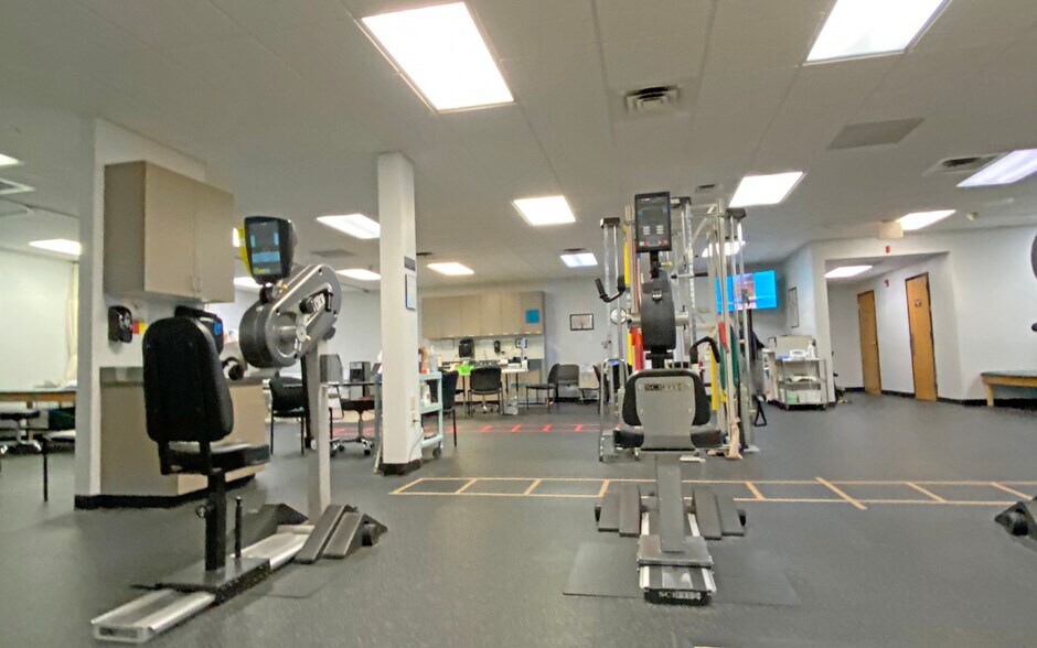 More Photos Of 450 Powers Ave, Harrisburg Medical For Lease