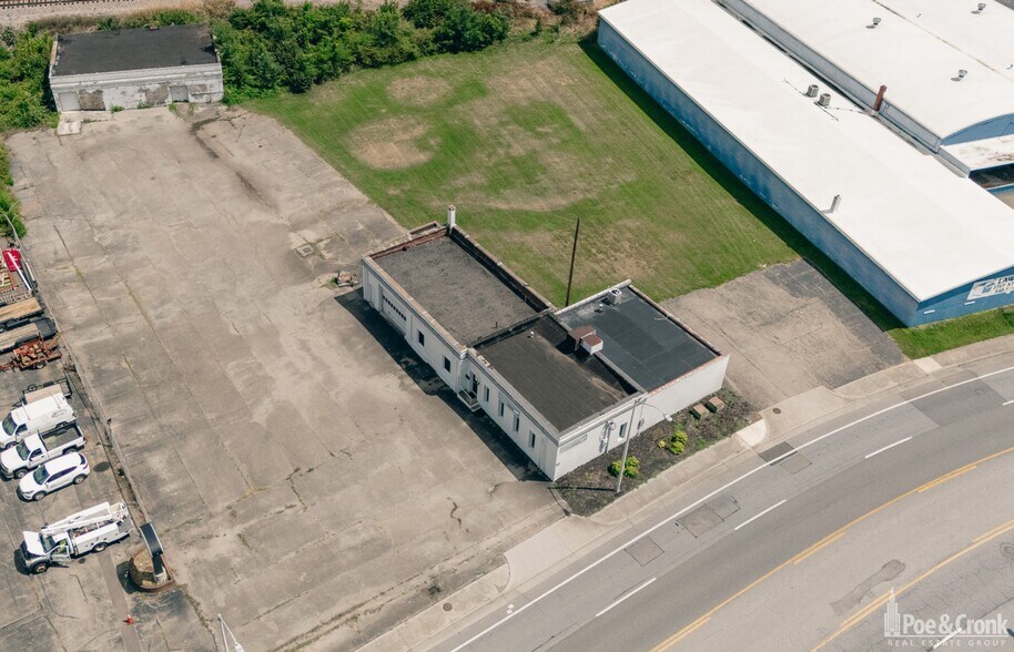 More Photos Of 907 Kimball Ave NE, Roanoke Industrial For Sale