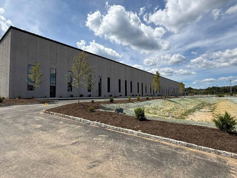 More Photos Of 2-4 Aaron Way, Sparta Warehouse For Lease