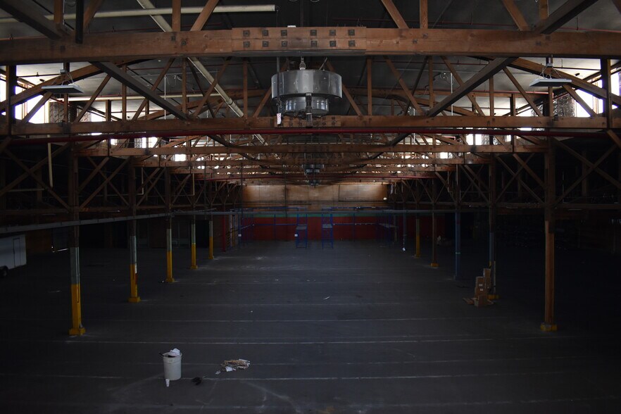 More Photos Of 884 W 2nd St, Ogden Warehouse For Lease