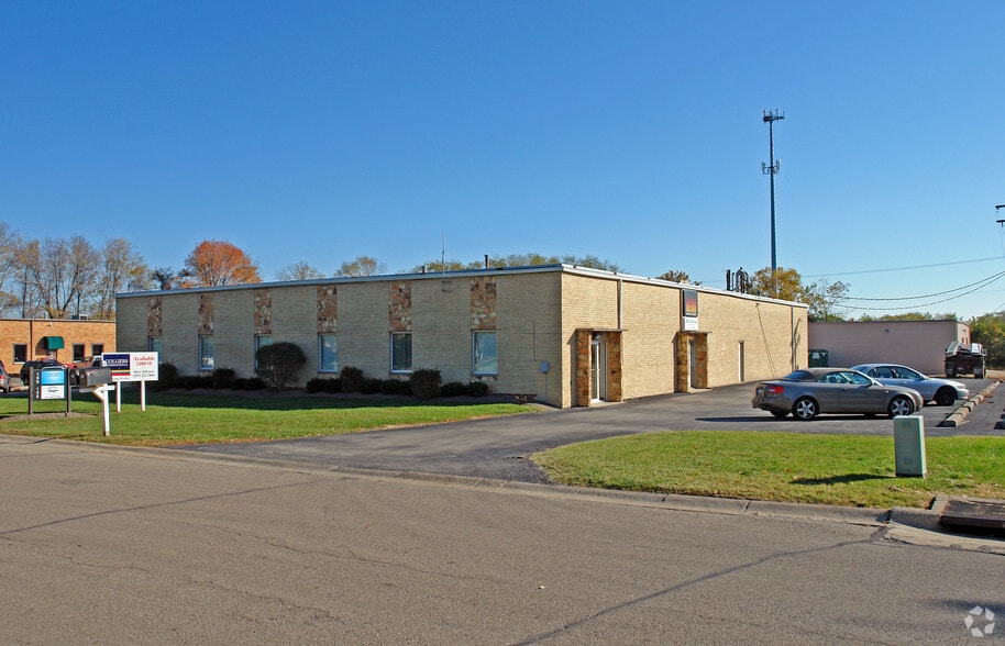 Primary Photo Of 130-138 Westpark Rd, Centerville Warehouse For Lease