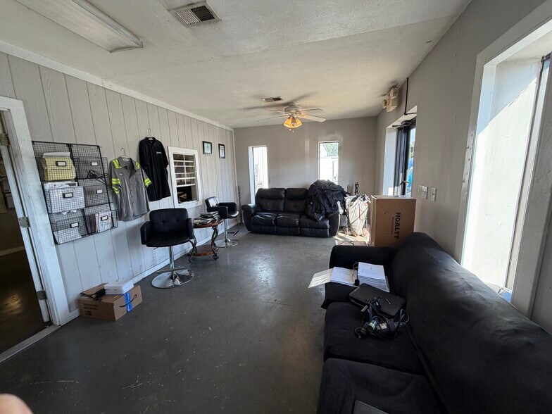 More Photos Of 419 Hamilton Crossing Rd NW, Cartersville Industrial For Sale
