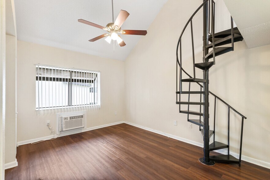 More Photos Of 1250 E 113th Ave, Tampa Apartments For Sale