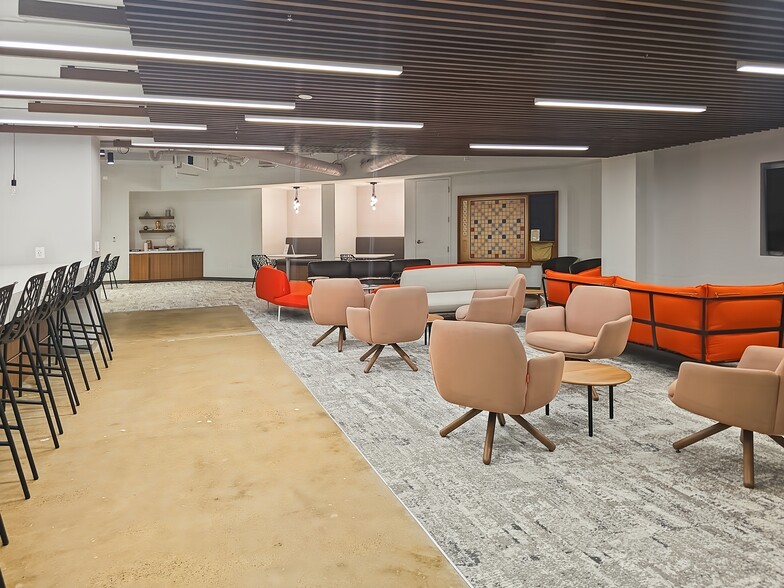 More Photos Of 12110 Sunset Hills Rd, Reston Coworking Space