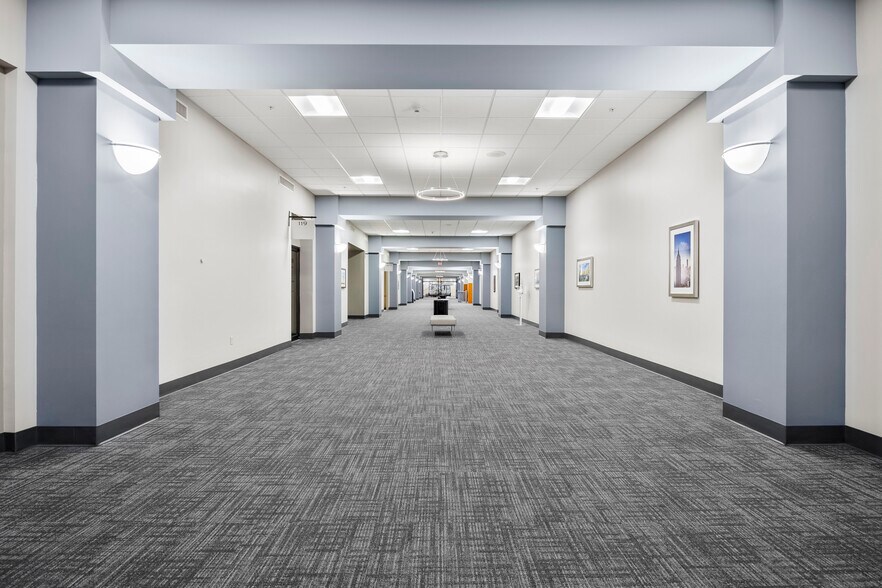 More Photos Of 711-713 Troy Schenectady Rd, Latham Medical For Lease