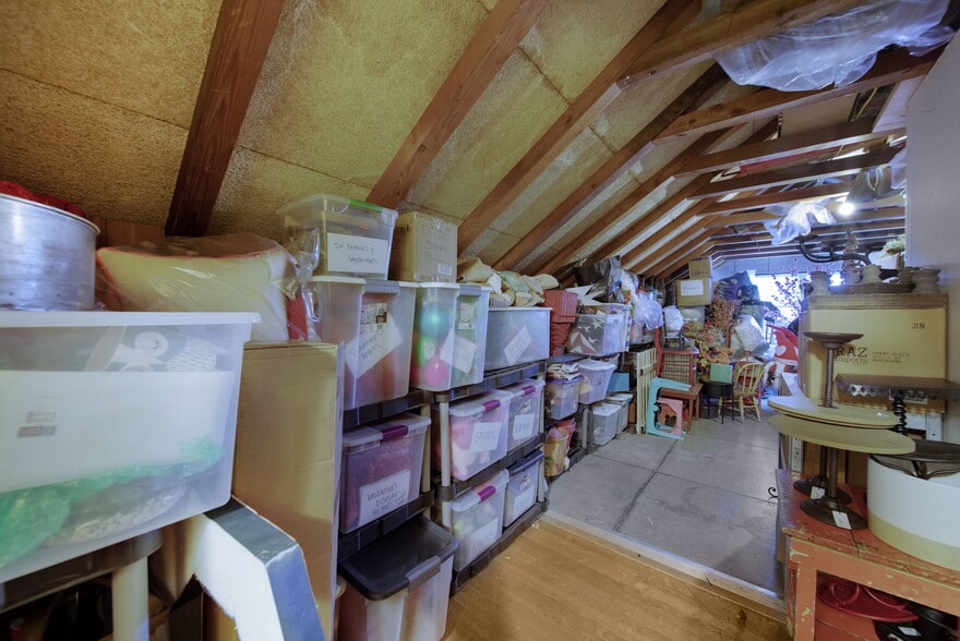 More Photos Of 4120 Main St, Hilliard Freestanding For Sale