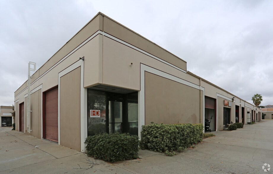 More Photos Of 10925 Wheatlands Ave, Santee Warehouse For Lease