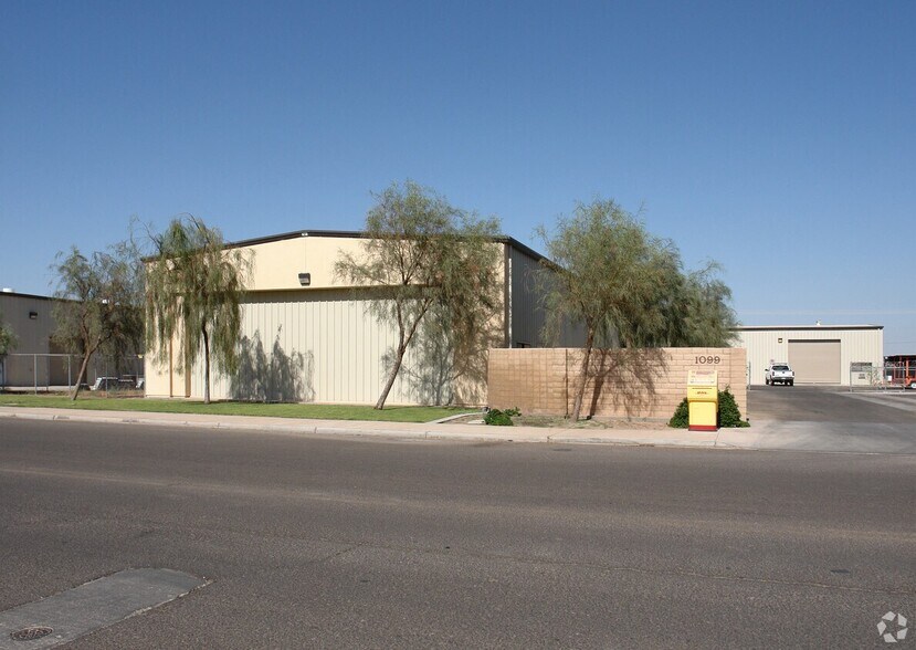 More Photos Of 1099 Industry Way, El Centro Unknown For Lease