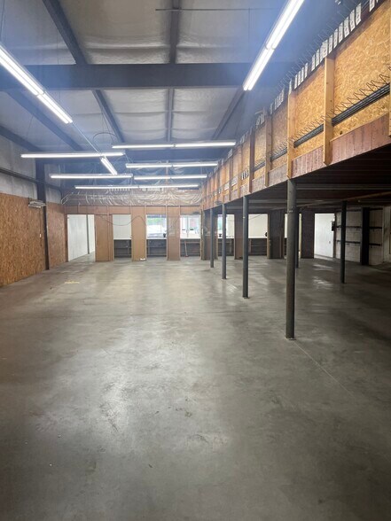 More Photos Of 1679 E Main St, Easley Auto Repair For Lease