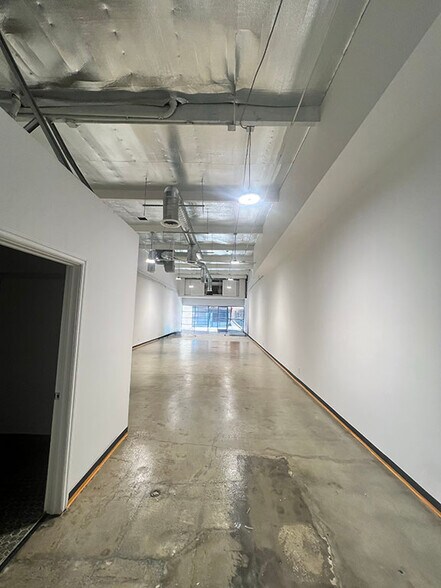 More Photos Of 1784-1930 Erringer Rd, Simi Valley Unknown For Lease