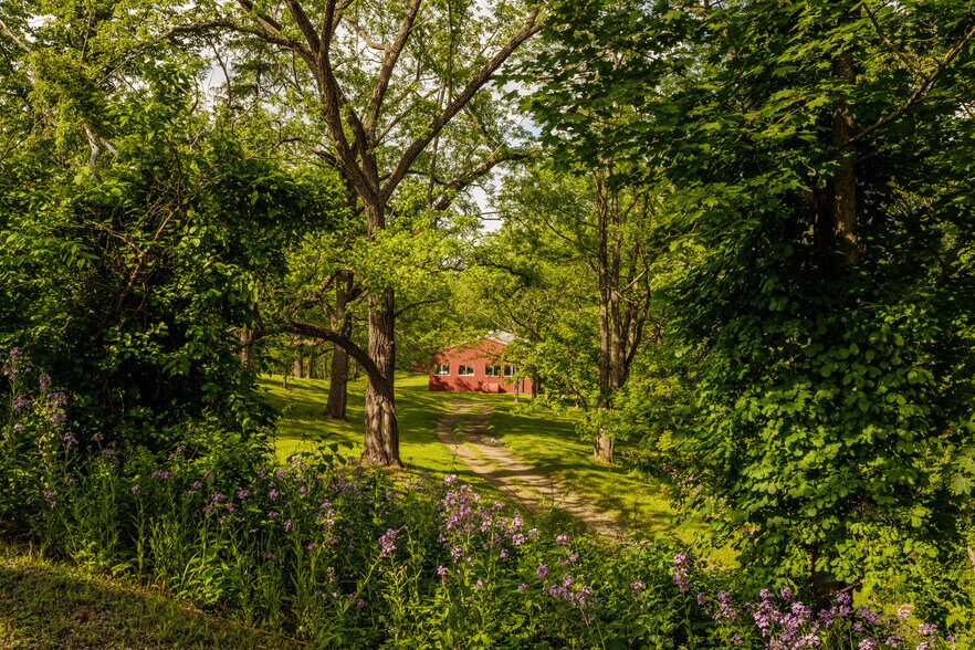 More Photos Of 4317 State Route 23, Hudson Hospitality For Sale